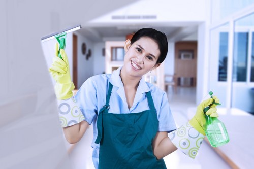 Local cleaning support for shared flats and residential properties in Belsizepark